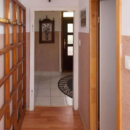In 5176