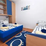 In 5176