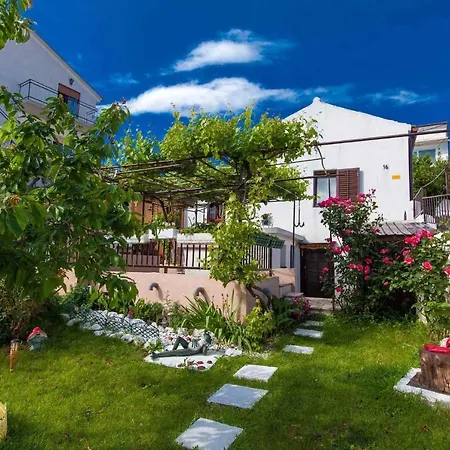 In 5176 Crikvenica