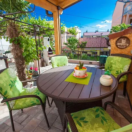 Apartamento In 5176 *